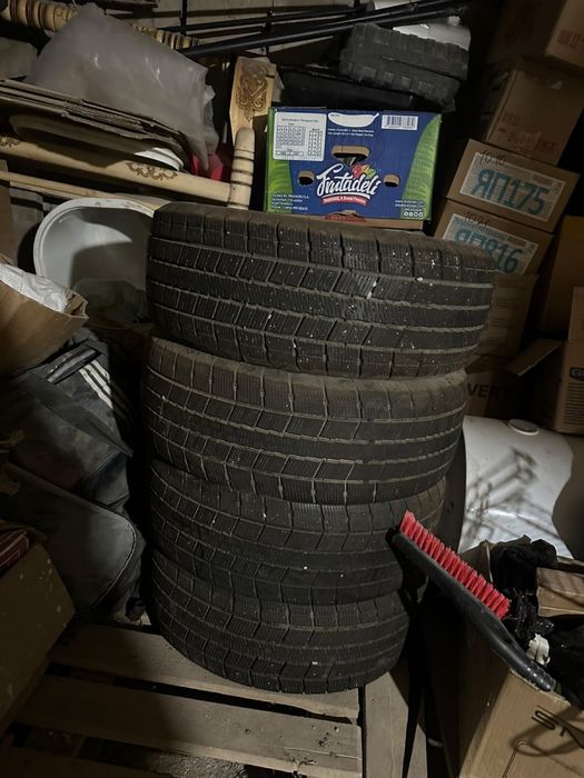 Зимние шины 205/55R16