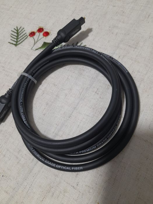 Cablu optic 1,8m amazon