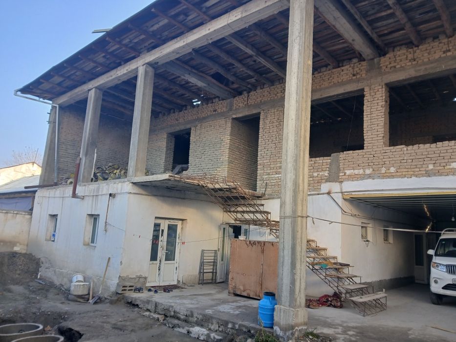 Жомбойдан срочни ховли сотилади