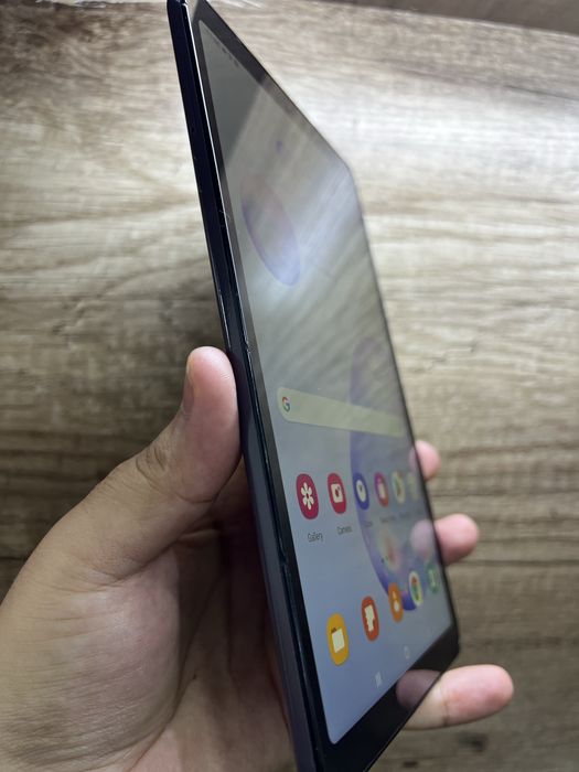 Продам Samsung Galaxy Tab A 8.4 дюм 32ГБ  Б.У
