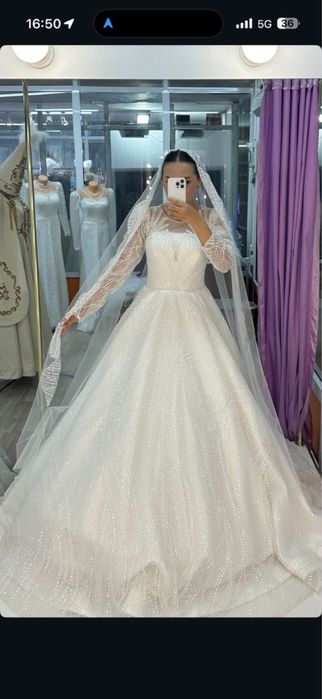 Новый  свадебное платье