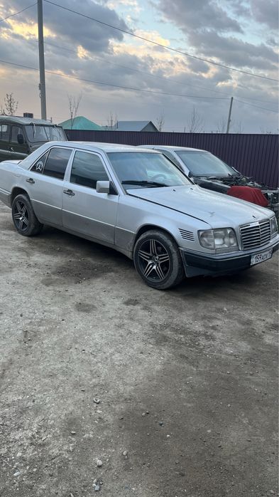 Мерседес 124