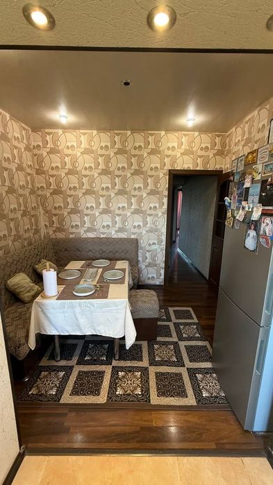 Срочно родается квартира в Яшнобадском районе 77м2