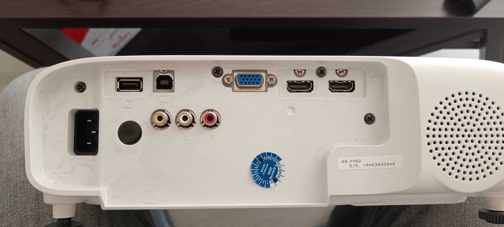 Videoproiector Epson EB-FH52.