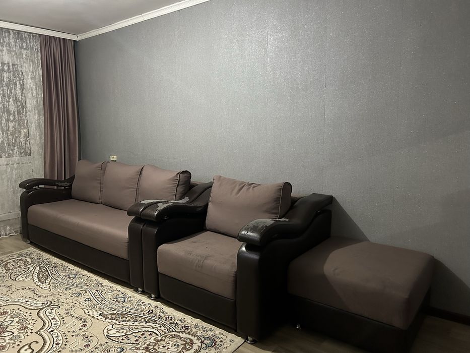 Диван, кресло и пуфик