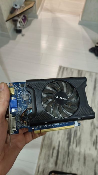 Обменяю видеокарту !!!