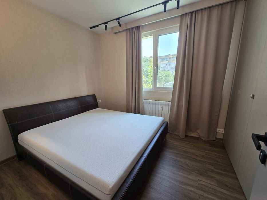 Дава се под наем Двустаен апартамент в София, Център - 45 кв.м за 650 € - Снимка #4