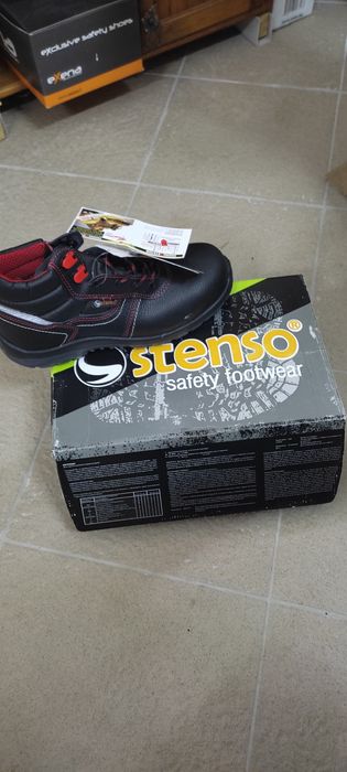 Предпазни обувки Exena 42 номер