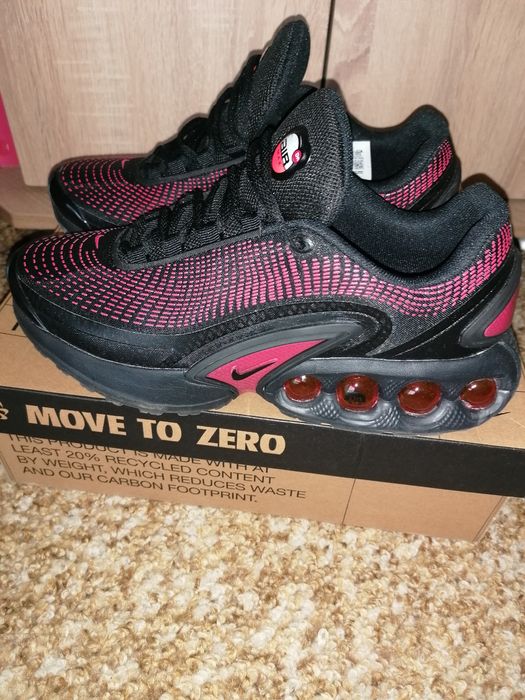 Уникален NIKE air