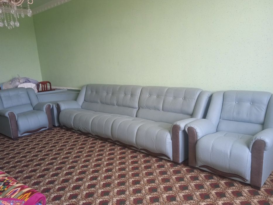 Срочно продам Новый Уголок