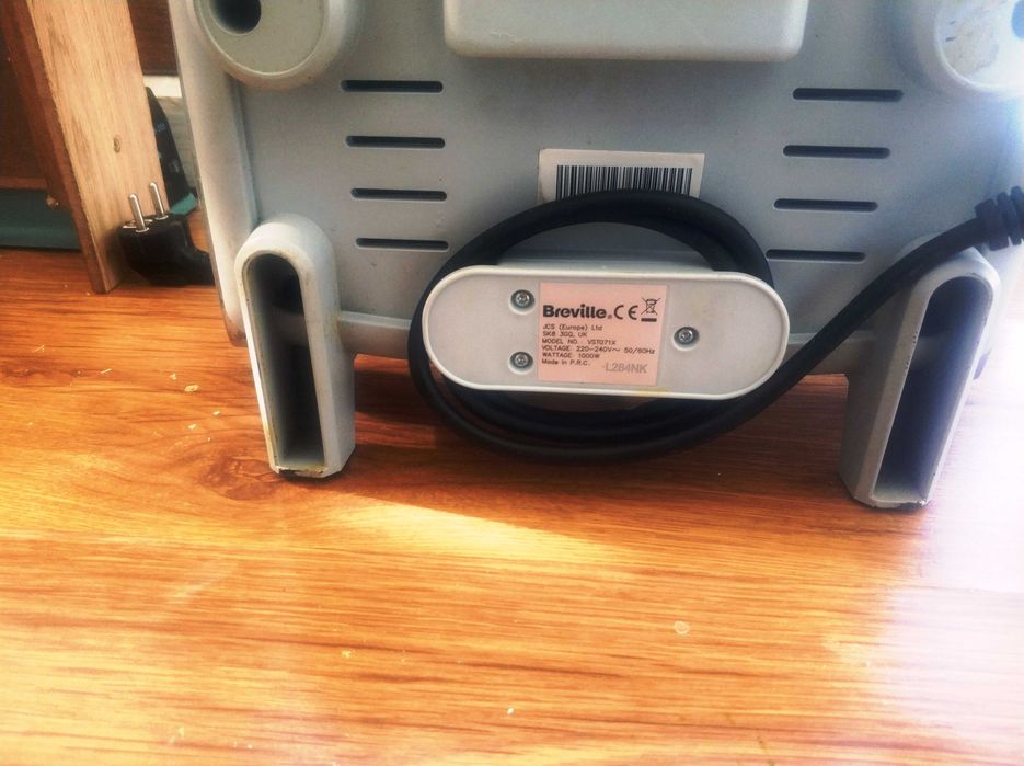 Тостер - преса за сандвичи