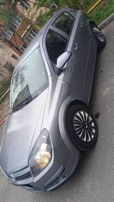 OPEL Astra 2005 — imagine 8