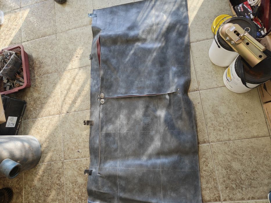 Продавам калъф радиатор за ифа ,газ,зил