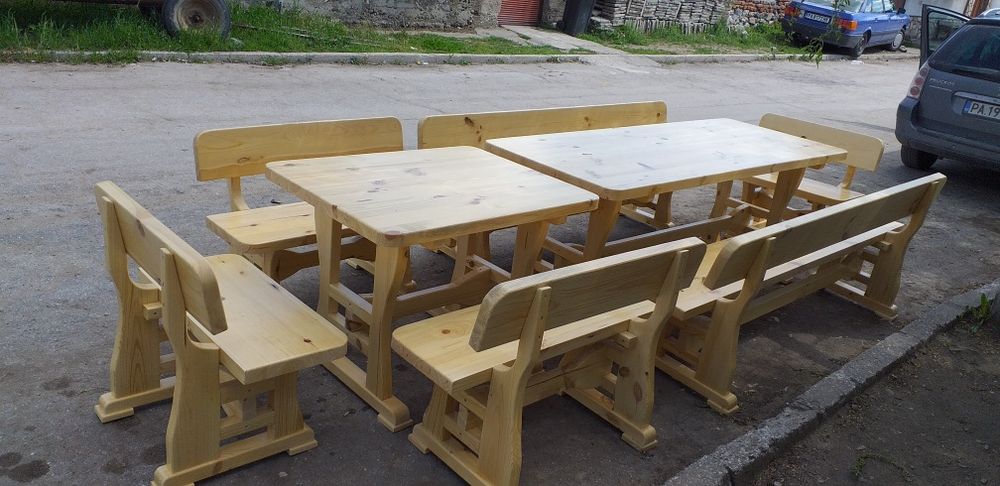 Баварски маси и пейки