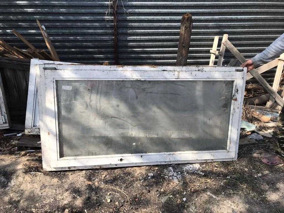 Продам окна, дверь и стекло