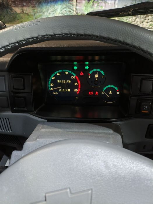 Labo srochno sotiladi