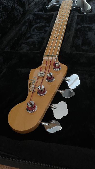 Fender pbass model roger waters