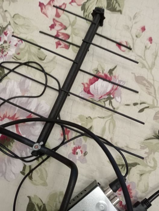 Антенна для ТВ с усилителем