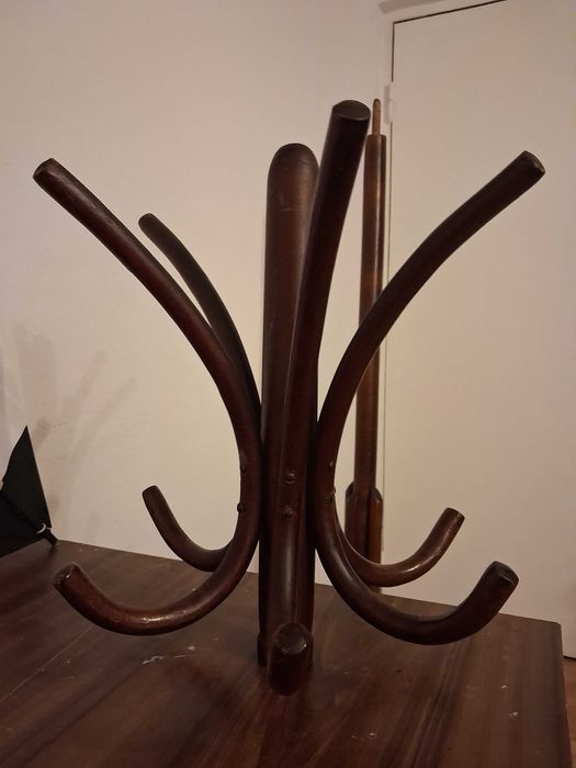 Cuier Pom,vechi de colectie,foarte bun