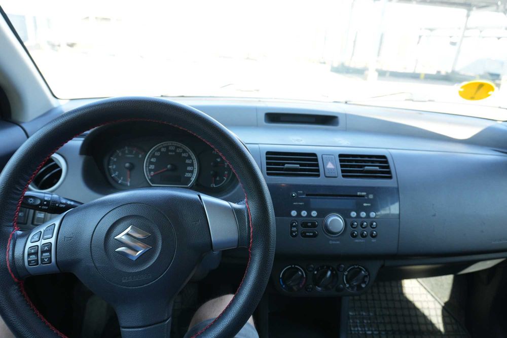 Suzuki Swift 1.5 Benzina cu 102 cai putere