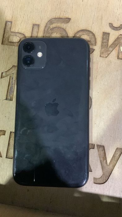продам iphone 11.128 гб