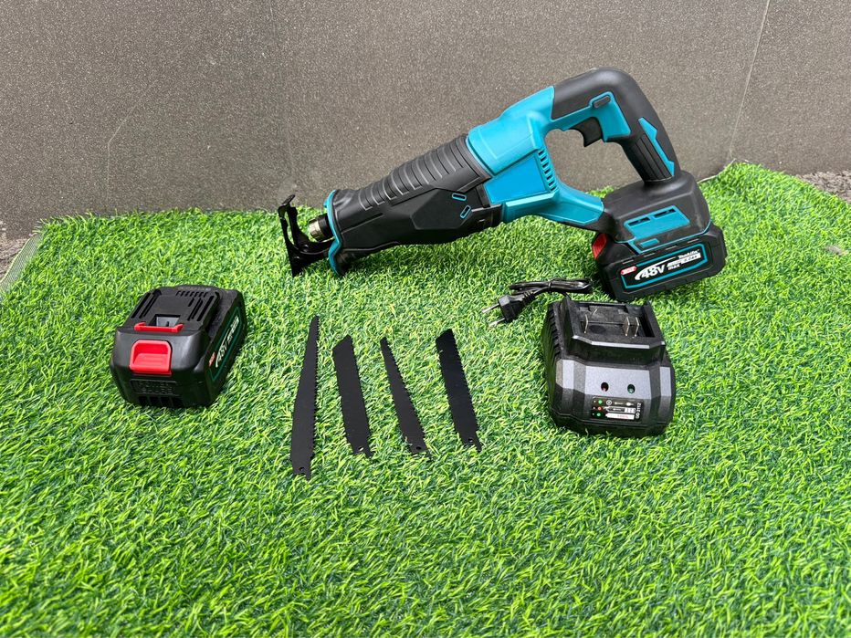 Аккумуляторная сабельная пила