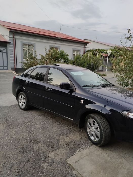 Lacetti 2023 автомат, 3 позиция с люком