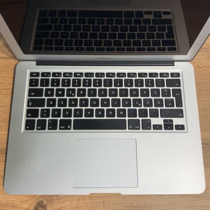 MacBook Air 13 2017 i5 SSD 500GB RAM 8GB Silver - GARANTIE 12 LUNI | TrueGSM