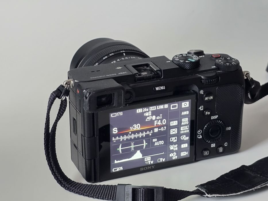 Aparat foto Sony a7c kit plus obiective