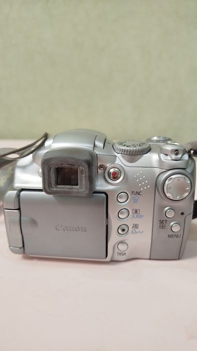 Canon PowerShot S2 IS