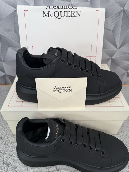 Adidasi Alexander McQueen Black