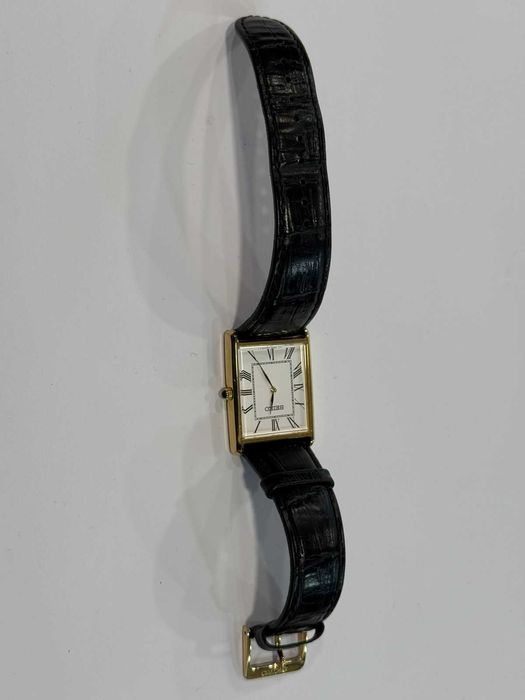 Елегантен часовник Seiko Tank