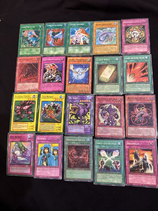 Pokemon Yu-Gi-Oh Bakugan карти