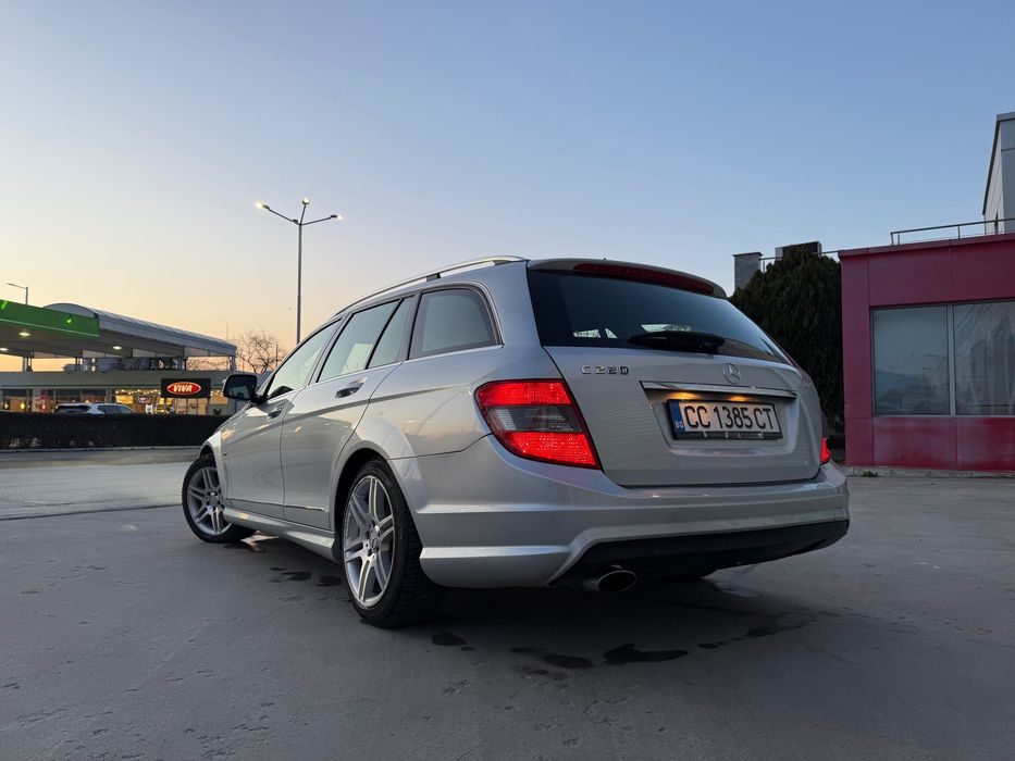 Mercedes C220 обслужен, перфектен автомобил
