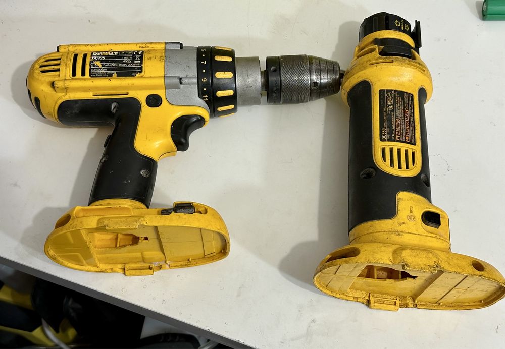 Bormasina cu percuție DeWalt DC925 Unealta Dewalt DC550 18V