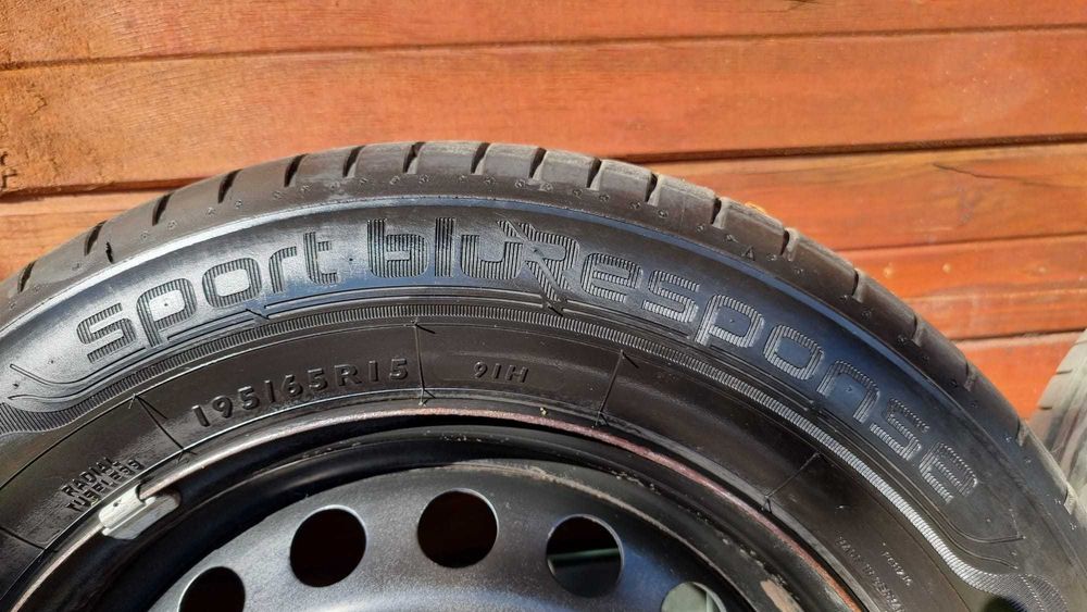 Anvelope, Dunlop Sport BLURESPONSE 195/65R15.