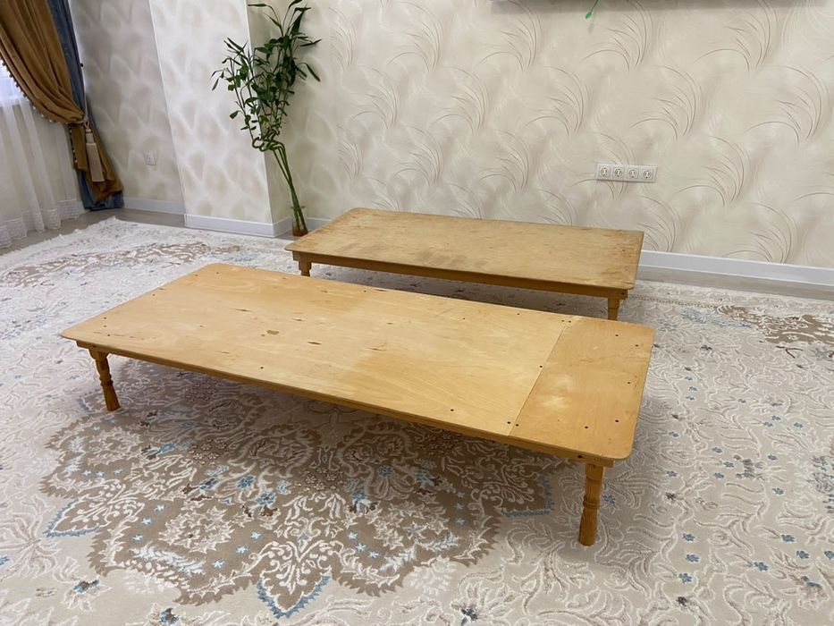 2 Стол сатылады.