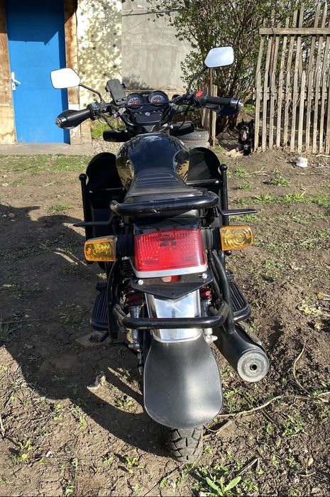 Мотоцикл Suzuki GSX200