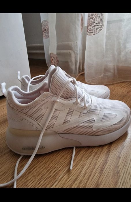Încălțăminte Adidas