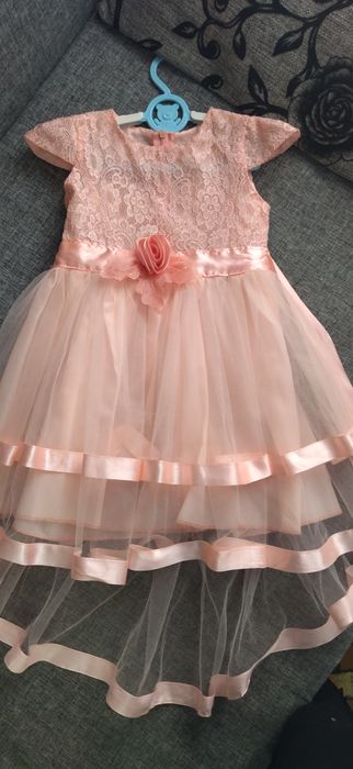 Продам платье на девочку