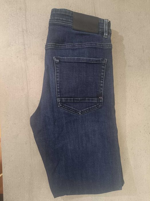 Мъжки Дънки Hugo Boss мъжки Символична цена .