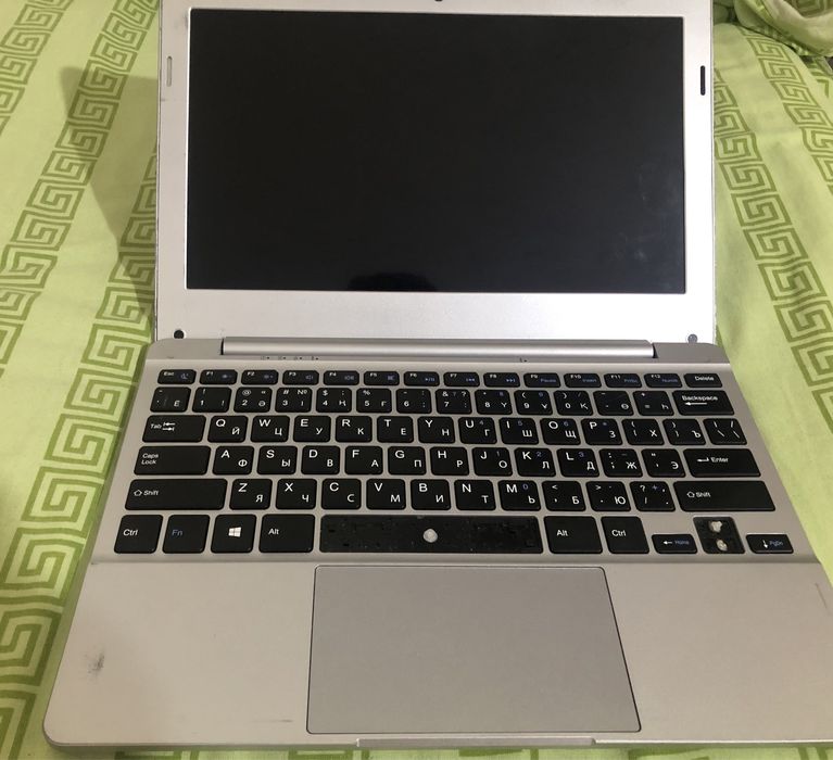 Ноутбук обычный.