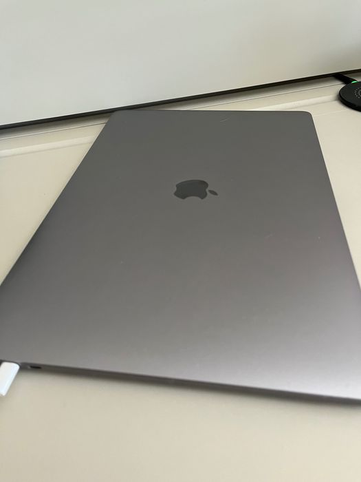 MacBook Pro 15, 2016, 2.9 GHz, Quad-Core Intel Core i7