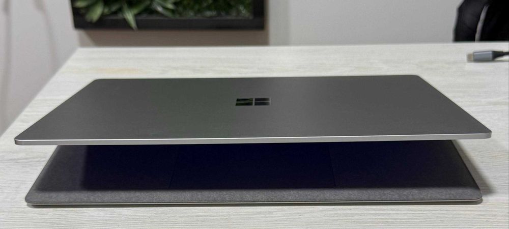 Microsoft Surface Laptop 4 13,5" 2K Сенсор core i7-1185G7 16GB/512GB