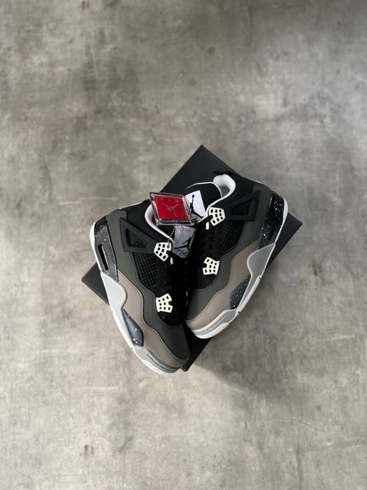 Air Jordan 4 Retro “Fear”