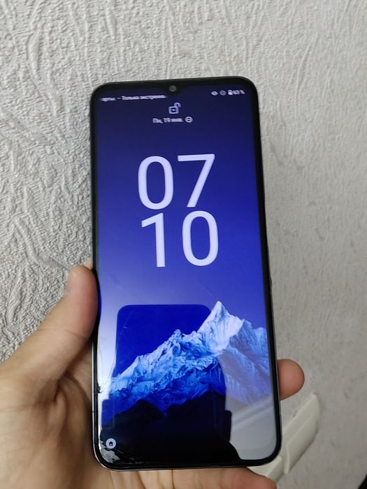Телефон realme c35