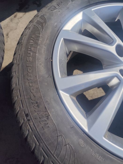Гуми с джанти за Touareg 255/55/R18 Dot 2522