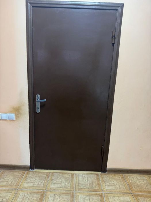 Үйге арналған темір есік