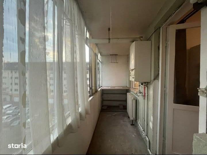 Apartament 2 camere semidecomandate+ balcon, et. 4/10 cu lift, zona Hi