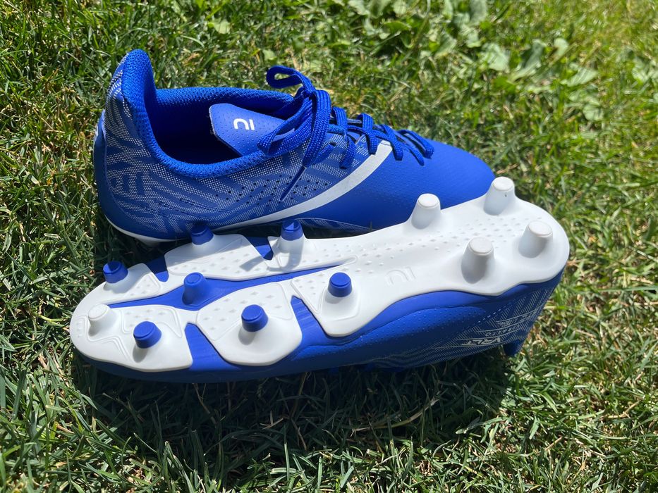 Детски обувки за футбол ( бутонки) Kipsta .Чисто нови ,неизползвани !